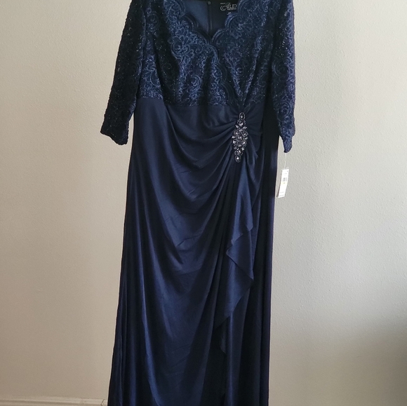 Alex Evenings Navy Long Sleeve Lace Dress - Picture 1 of 3